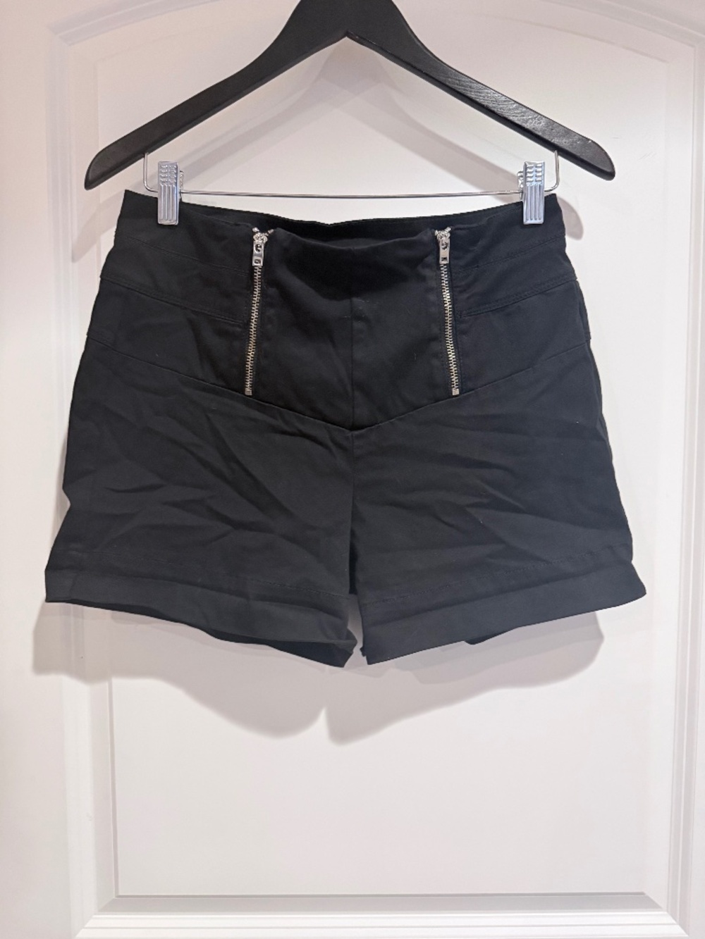 BEBE - size 29 - never worn black zip shorts